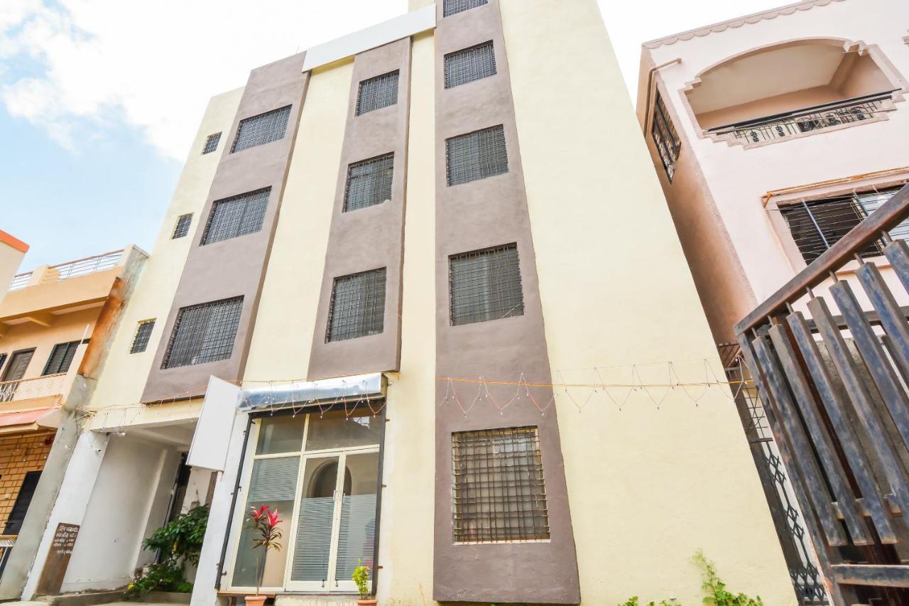 Sukrangu Palace Hotel Shirdi Exterior photo